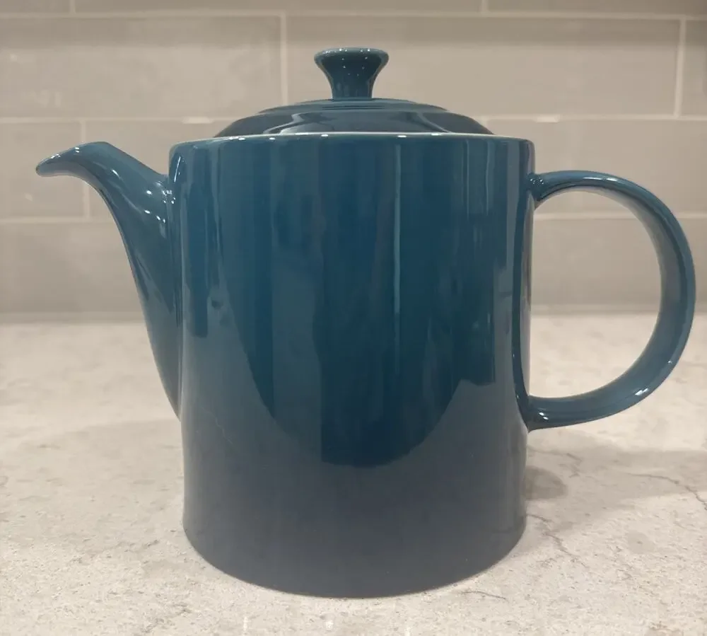 Le Creuset DEEP TEAL Blue Medium Grand Teapot 1.3L 1.4QT Stoneware Glazed NEW